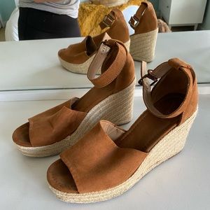 Universal Thread wedge size 8